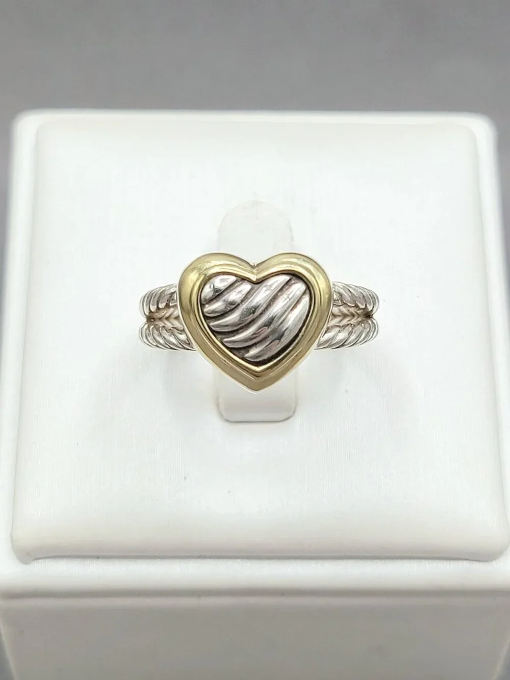 David Yurman Classic Cable Sculpted Heart Ring w/ 18K Yellow Gold - Sz 7 - RARE - Picture 2 of 12